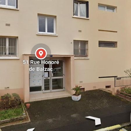 Chambre Neuve Dans Un Logement Partage A 10 Minute Du Circuit 24H Allonnes  Экстерьер фото